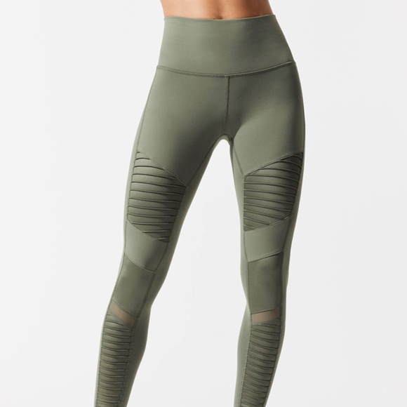 ALO Yoga High-Waist Moto Leggings (Jungle) - Picture 4 of 5